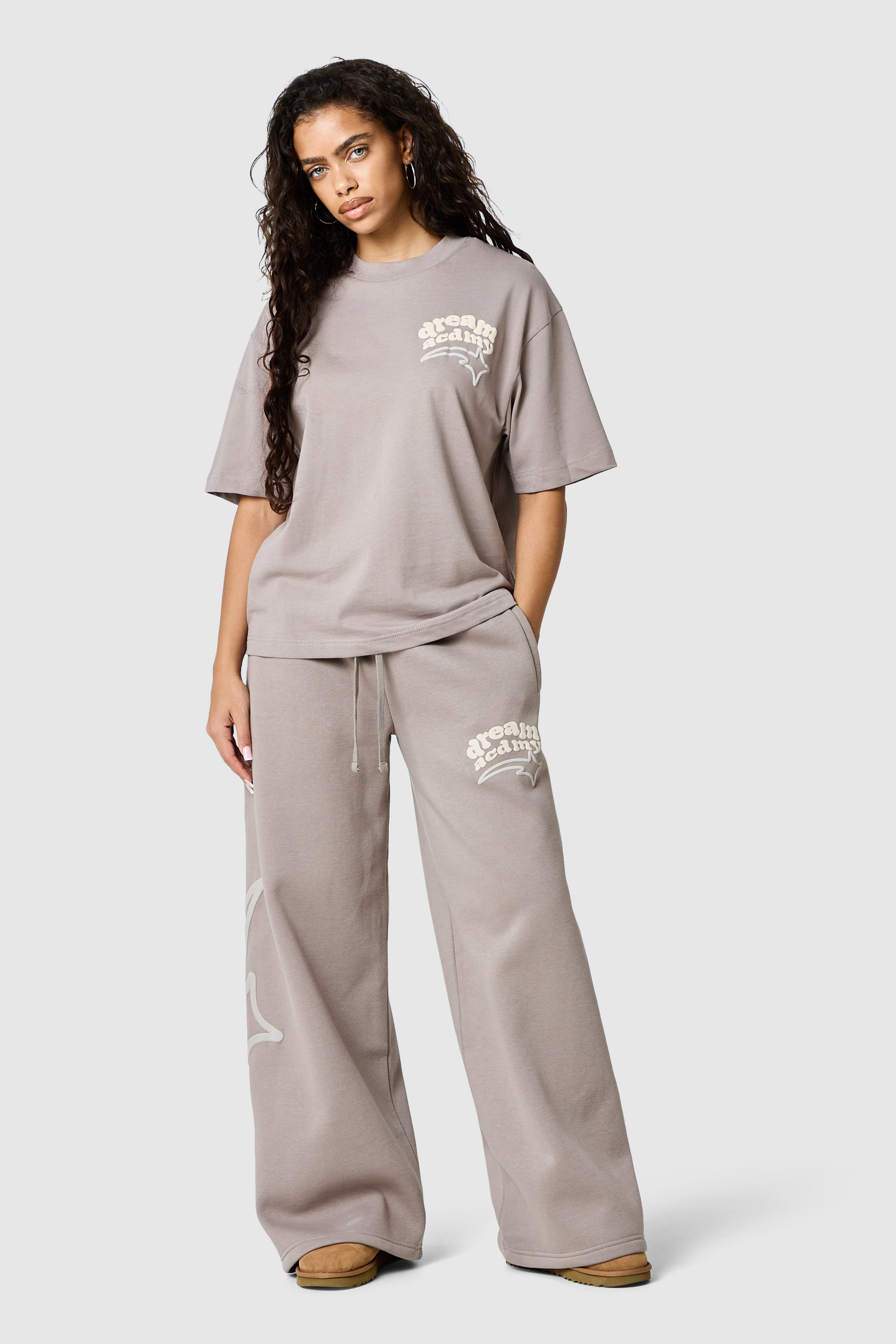 Womens Dream Acdmy Tee - Soft Taupe