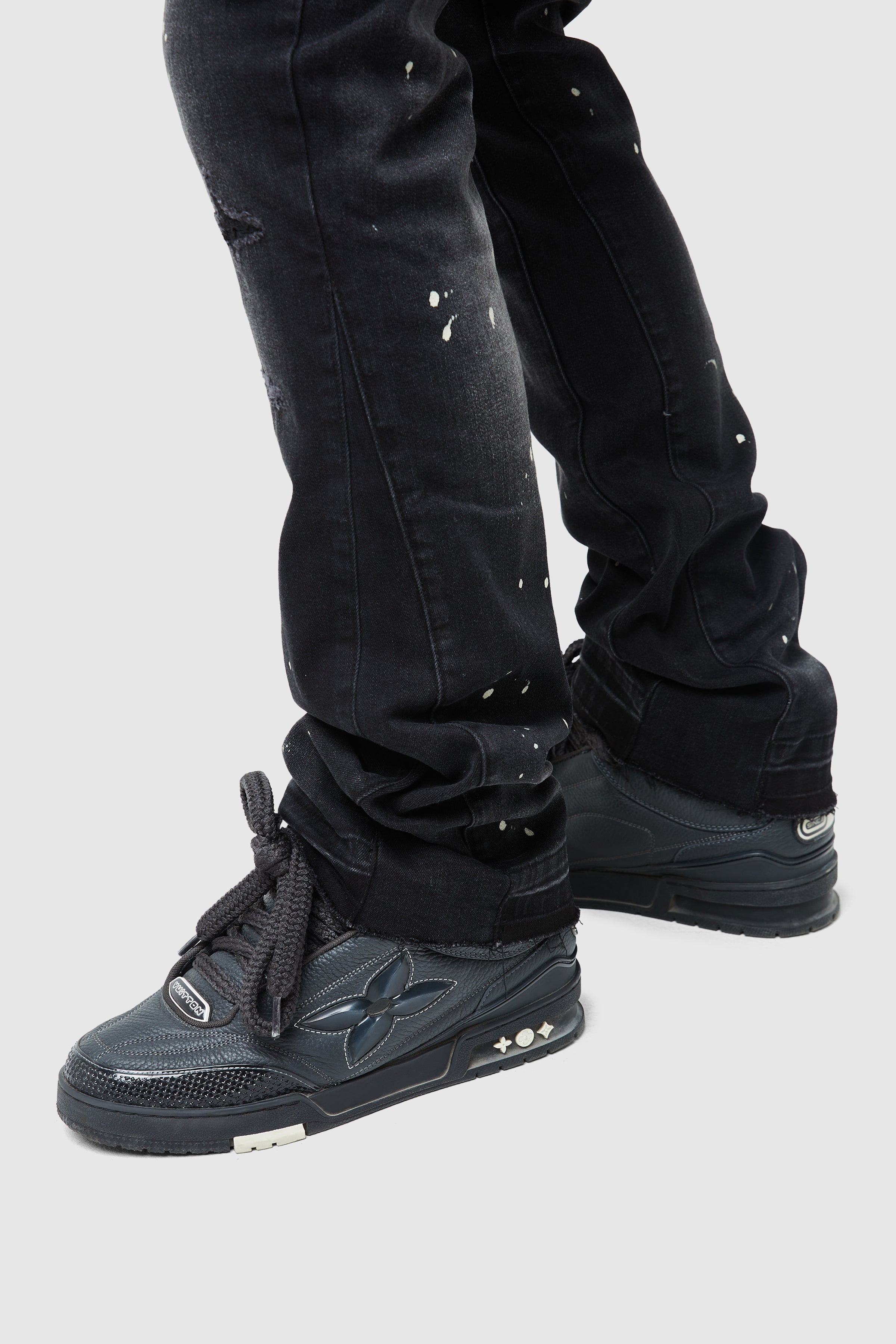 Oasis 2.0 Flare Jean - Black