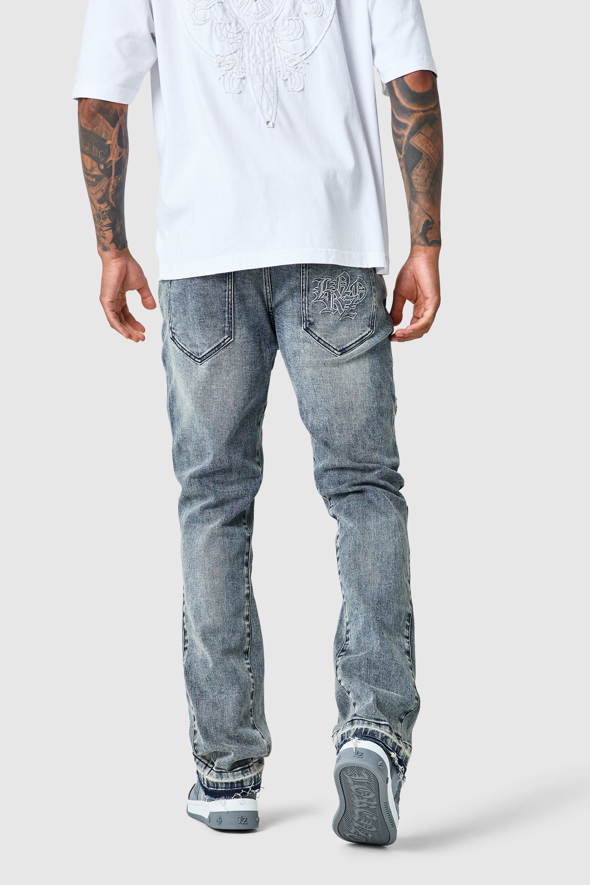 Icon Patch Flare Jean - Vintage Blue